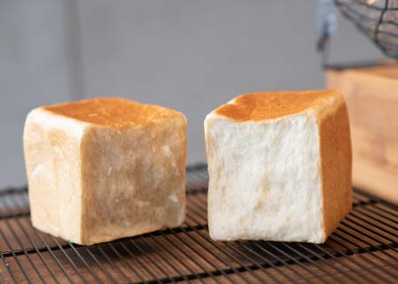 ふわふわ食感の小麦の香りが漂う絹食パン。しっとり滑らかな食感の食パンはぜひ一度、お試しください。