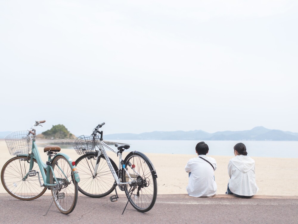 【日帰り】温泉＆スパに島内散策、2,000円でこんなに遊べる！≪持ち込みOK≫の芝生広場でランチも！