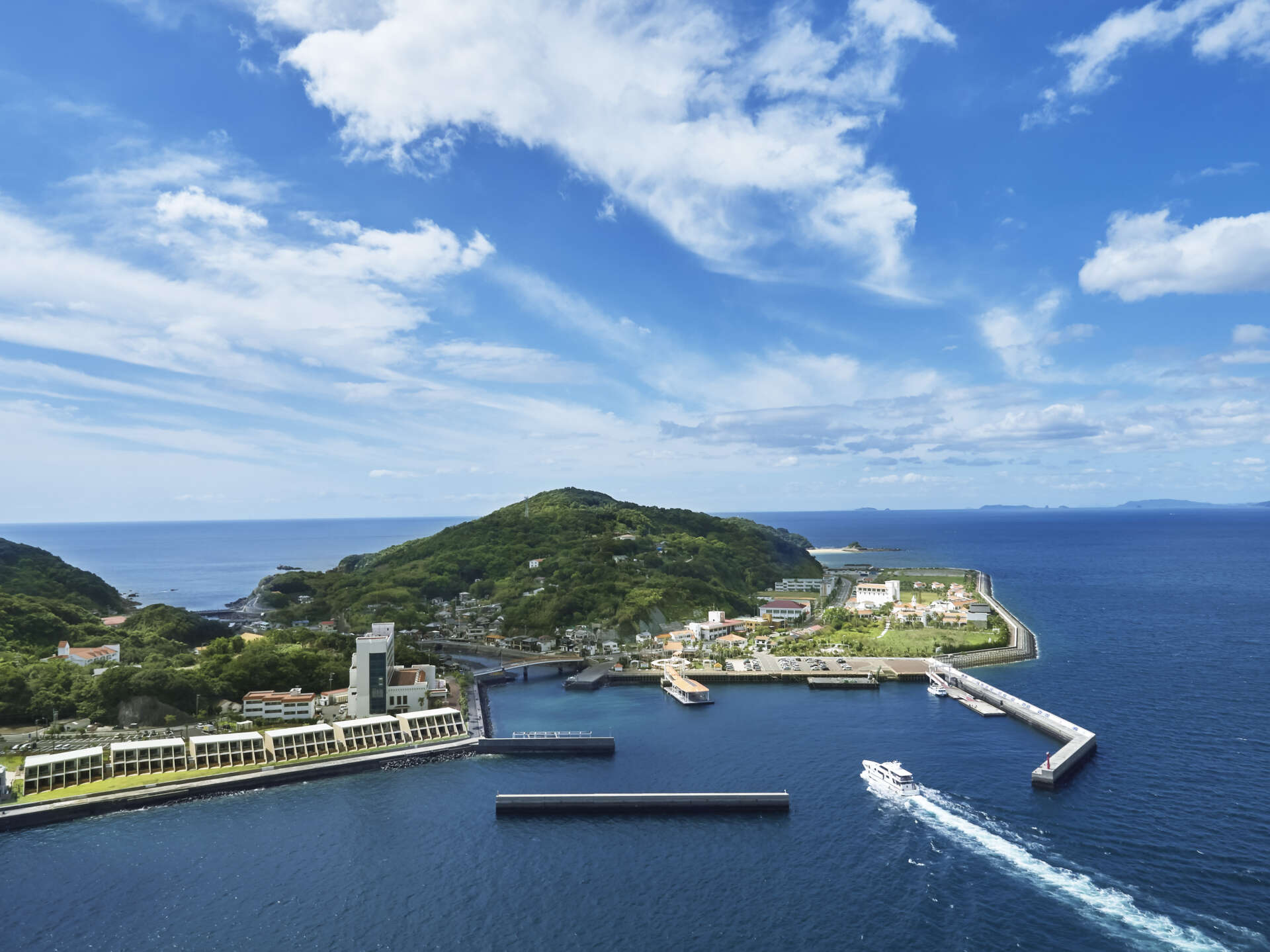 【長崎県民限定・和食】海を臨む2つの天然温泉・スパテーマパークやアクティビティを満喫！1泊2食付き和食プラン