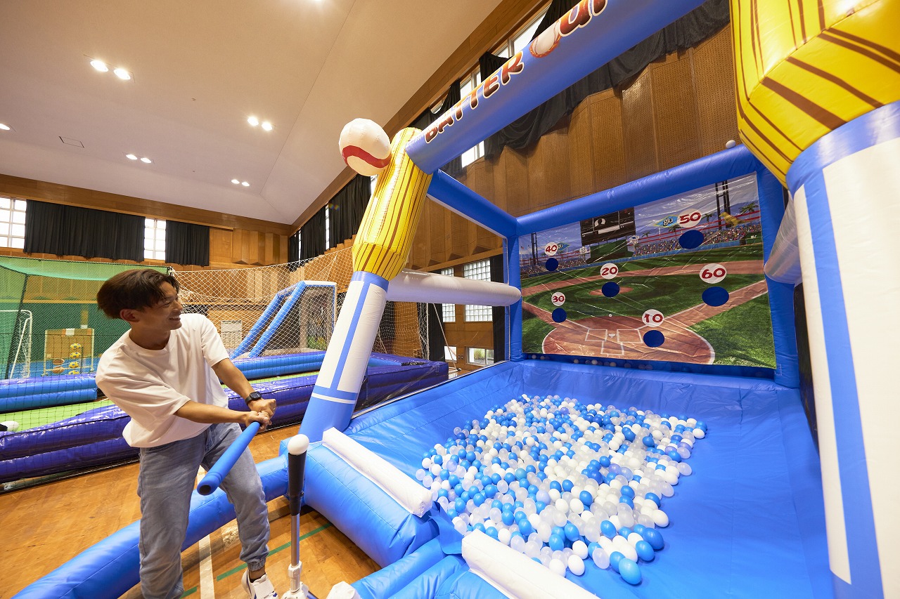 ＼今だけお得な日帰りパック／18種の屋内アクティビティと長崎和牛や雲仙ポーク、長崎ハーブ鶏を堪能するBBQ！