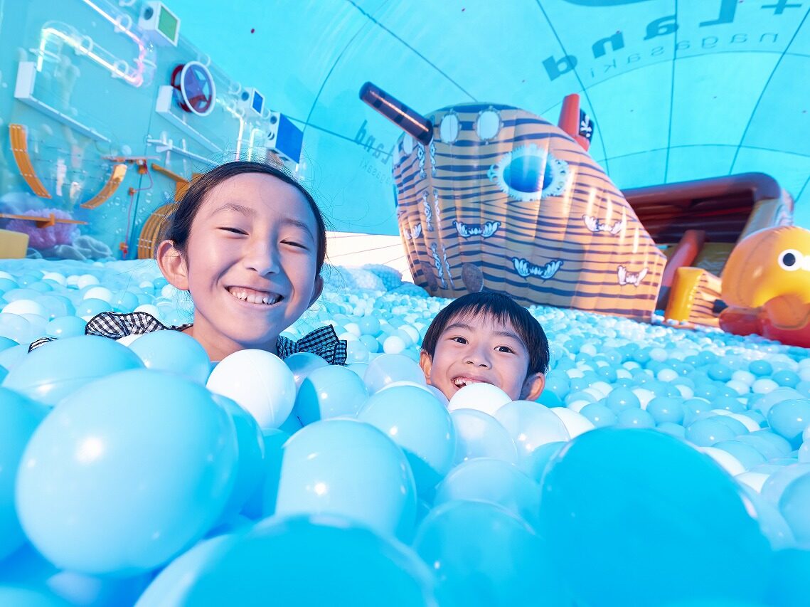 \9月7日OPEN!/日本最大級20万個のボールプールテーマパーク「KUJIRA DOME」