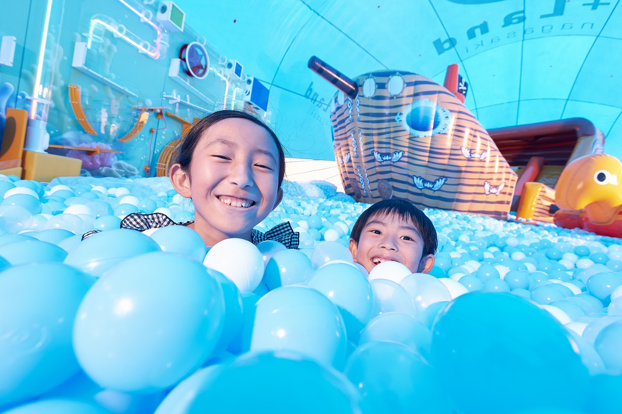 ＼9月7日OPEN！／日本最大級20万個のボールプールテーマパーク「KUJIRA DOME」